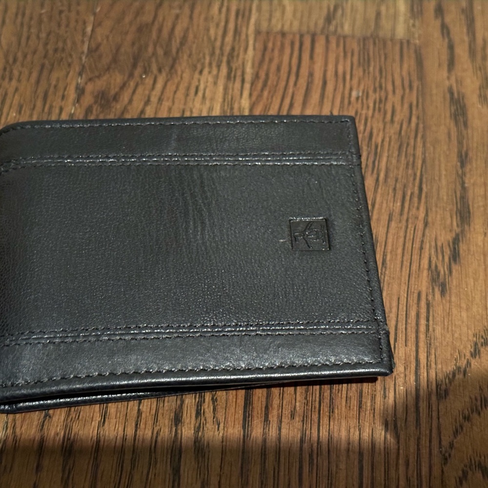 Penguin lether wallet